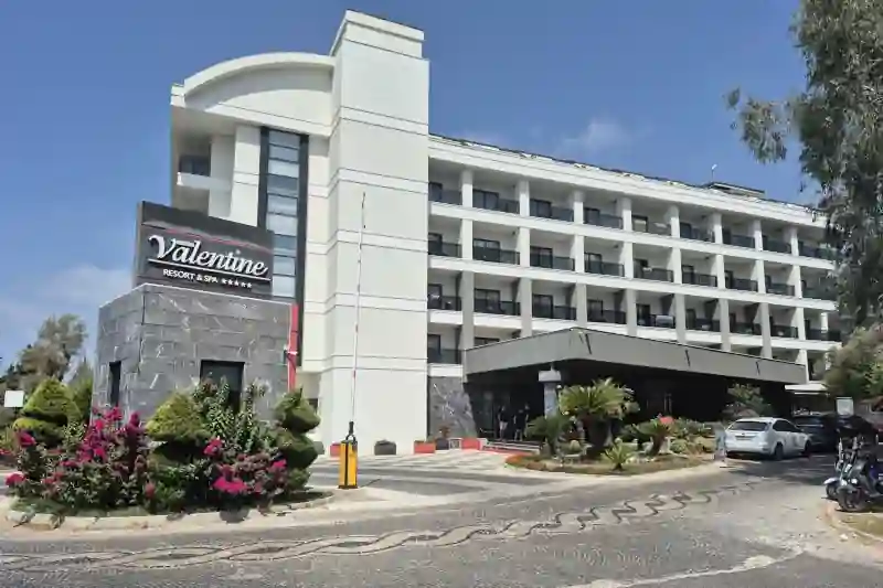 Mietwagenübergabe am Seaden Valentine Resort Hotel in Side / Türkei