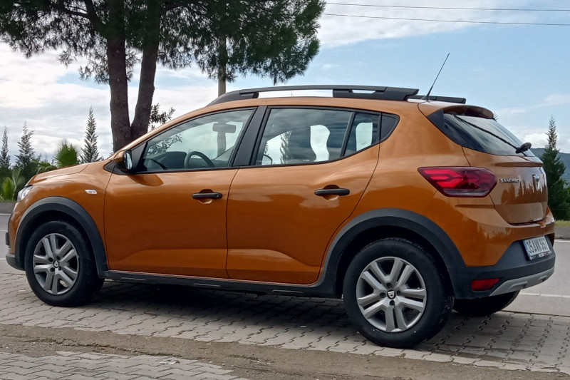 Ein Mietwagen Fiat Egea